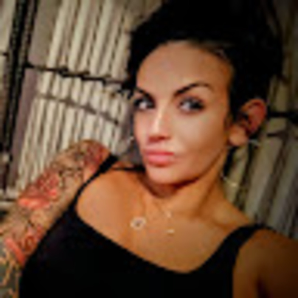 Meet your Posher, Nikki rae